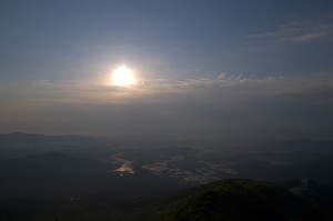 日食前の筑波山