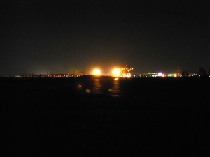 南防波堤の先端からの夜景